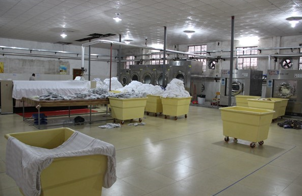 广西北海雅洁洗涤中心与力净签定洗衣房设备订购合同