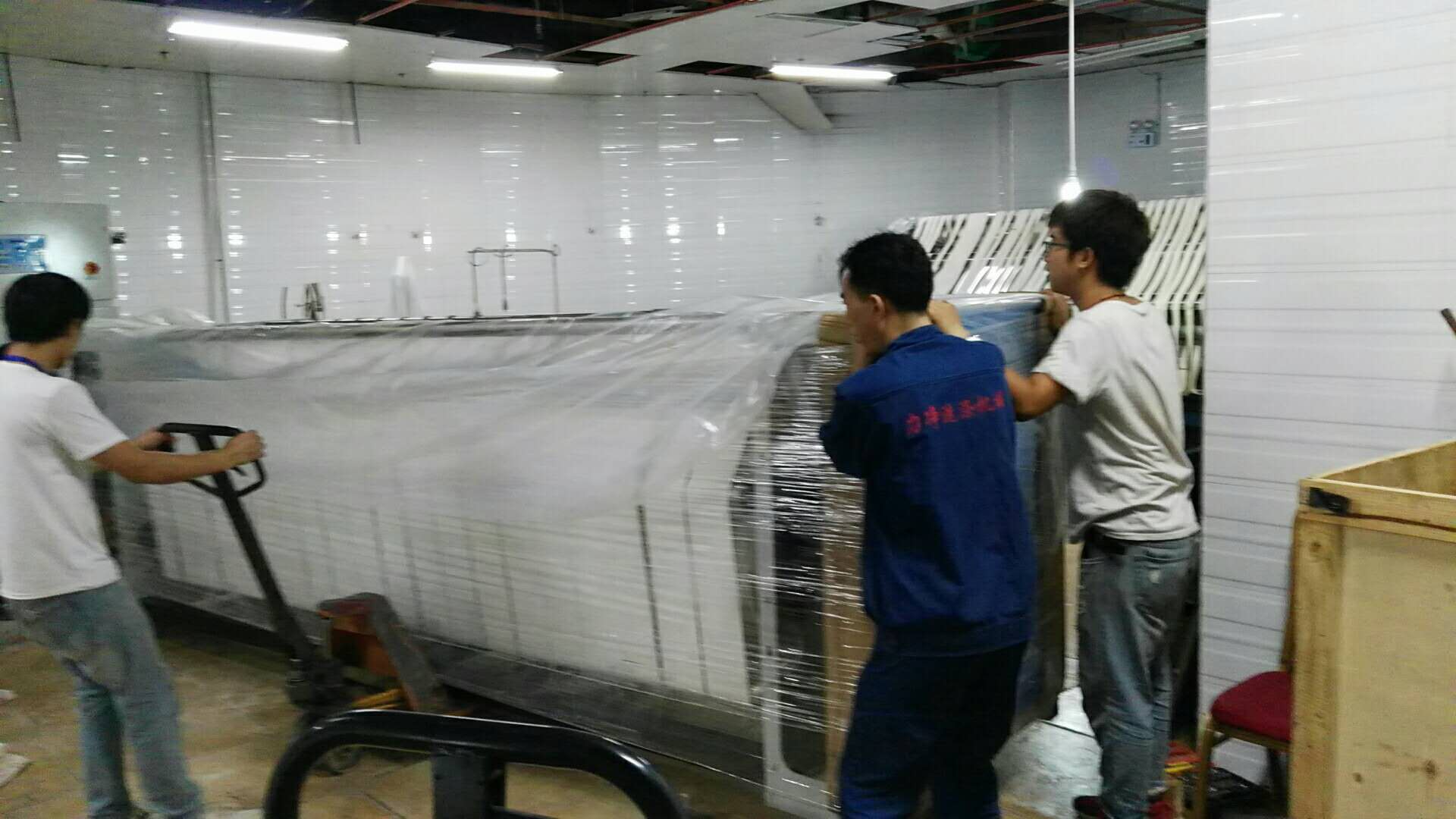 六盘水喜来登酒店洗衣房设备安装顺利进行中