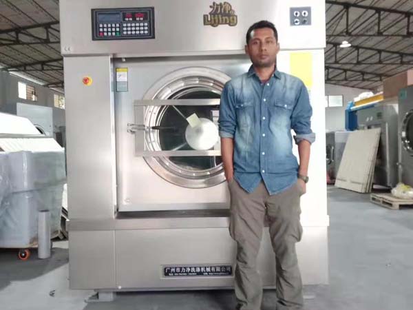 孟加拉客户来我力净工厂参观考察