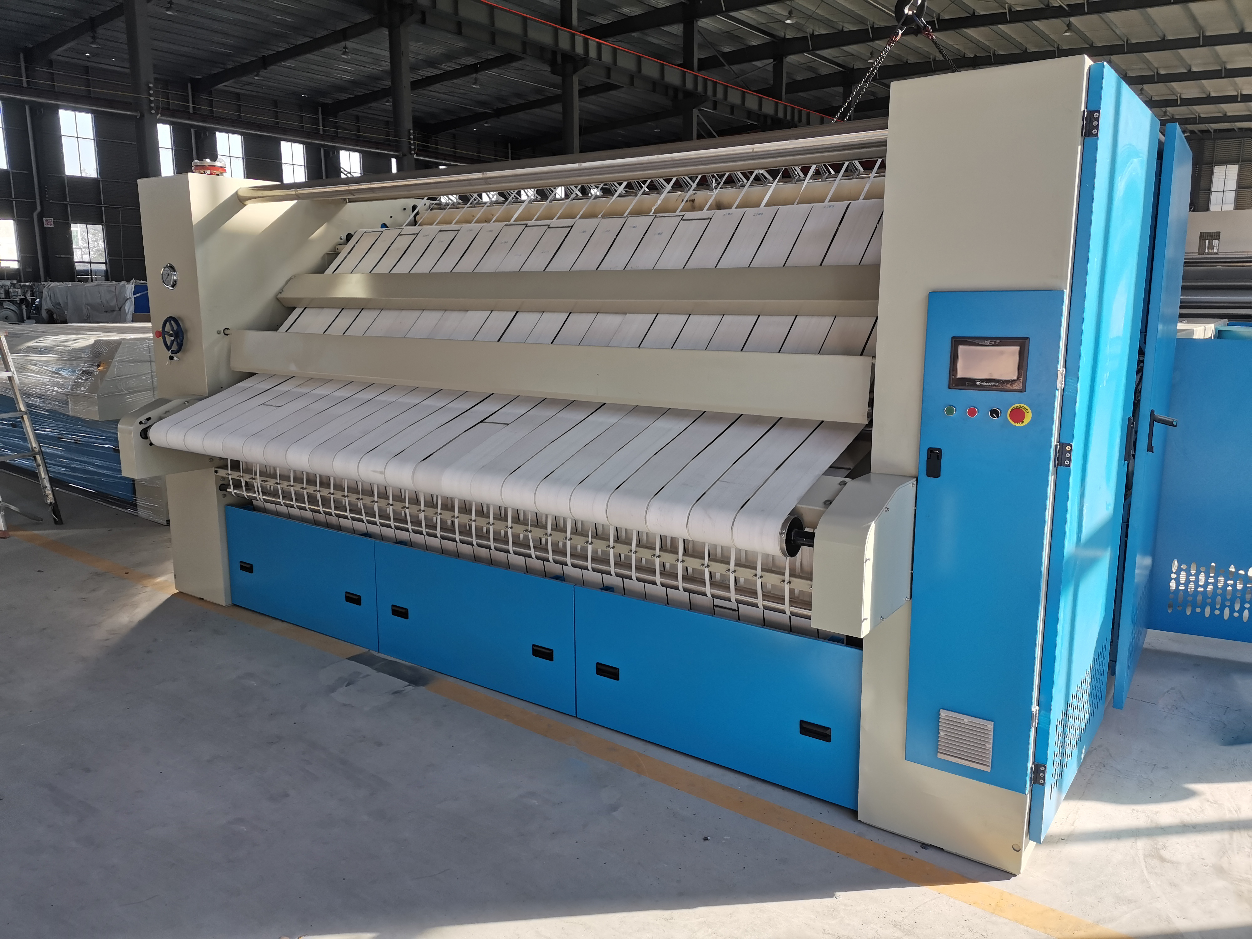 高速工业烫平机